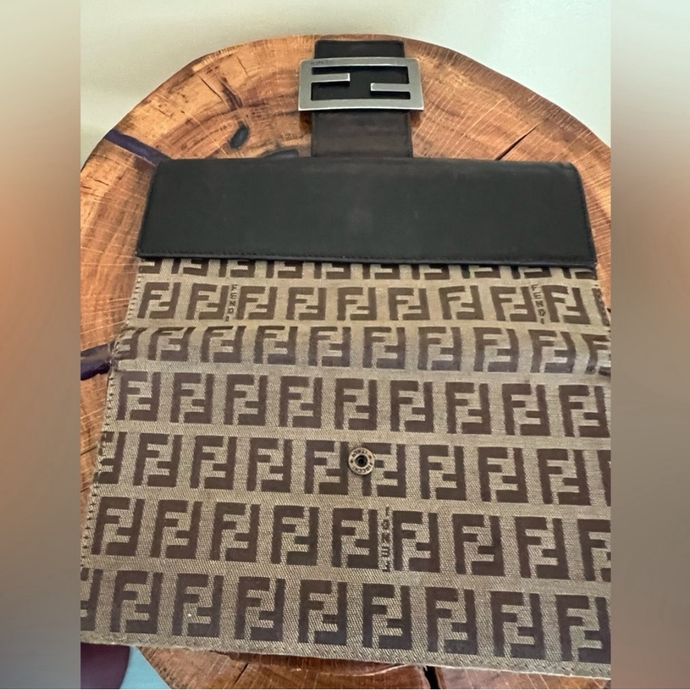 Fendi Wallet - Picture 3 of 6
